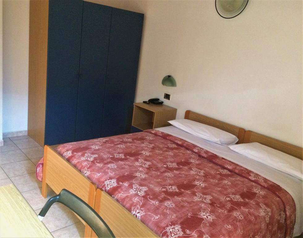 Hotel Serena ديمارو المظهر الخارجي الصورة